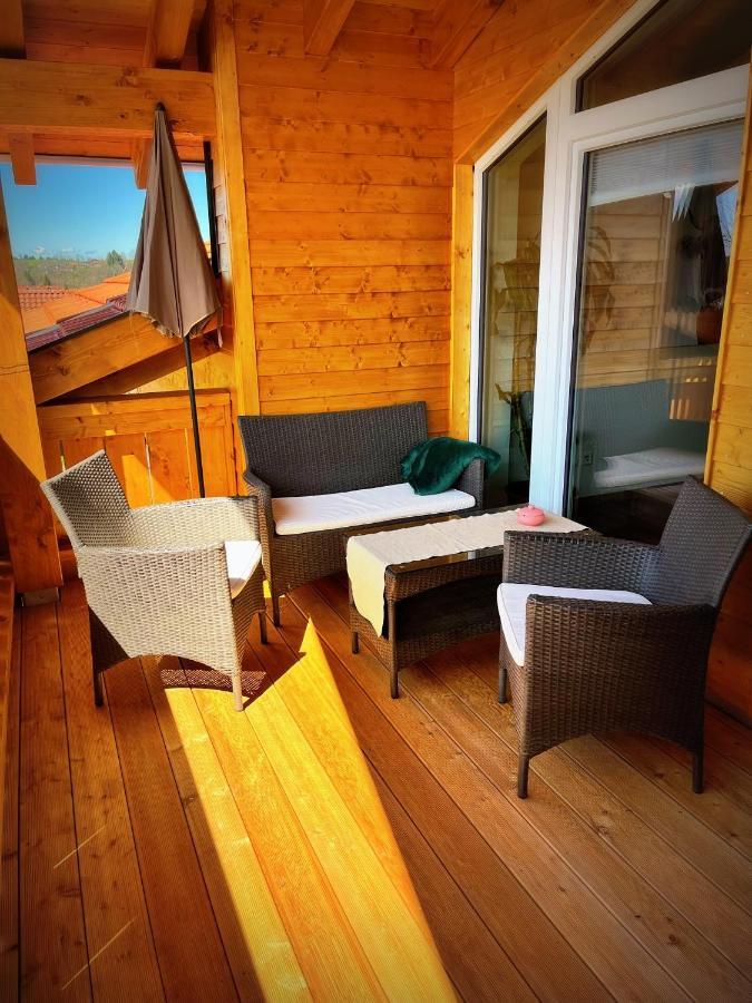 23 Neu Erbaute Ferienwohnung Mit Schloss- Und Panoramablick هالبليخ المظهر الخارجي الصورة