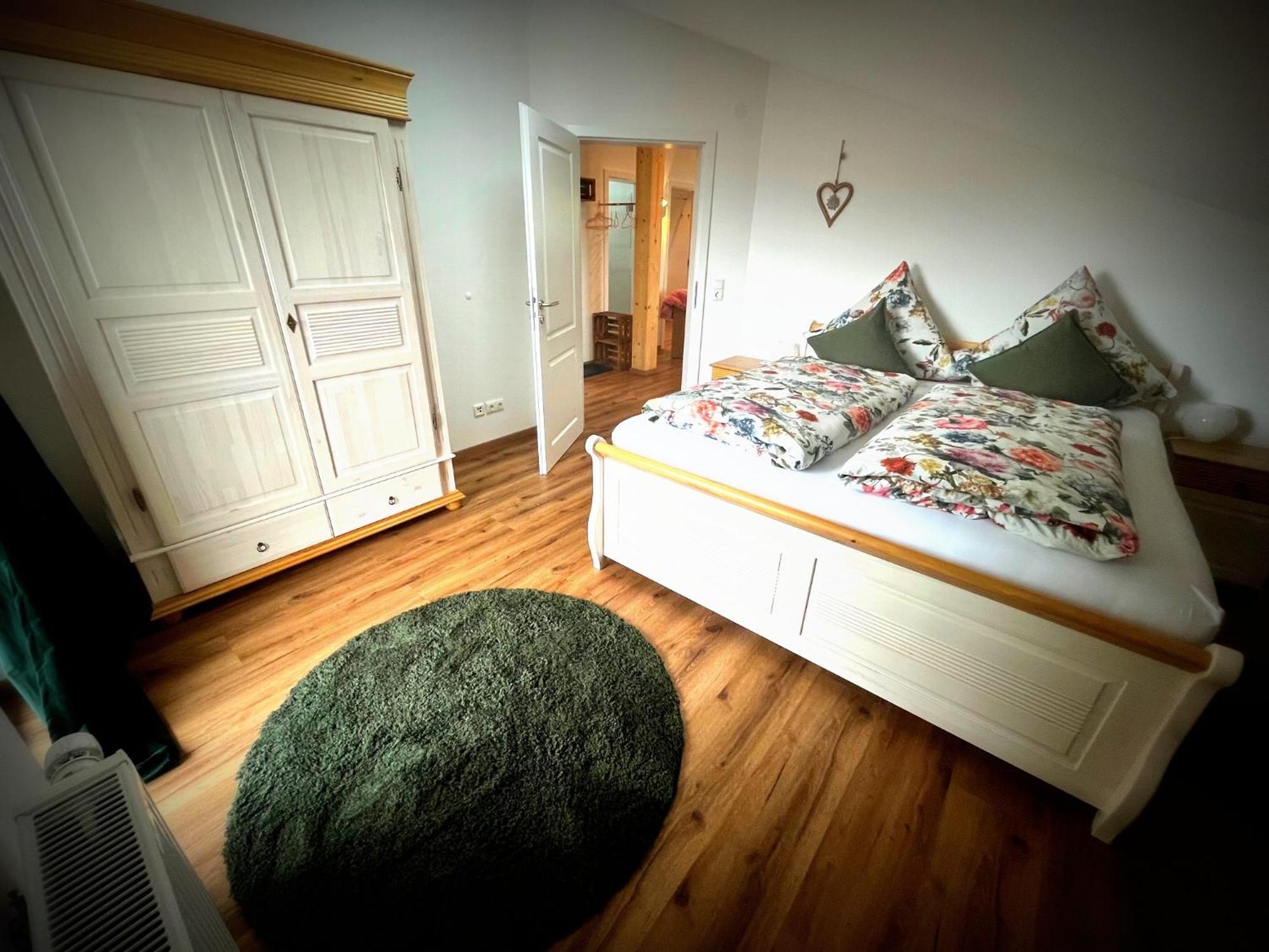 23 Neu Erbaute Ferienwohnung Mit Schloss- Und Panoramablick هالبليخ المظهر الخارجي الصورة